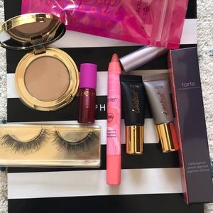 6-Pc Tarte set. Maneater lashes highlighter liner